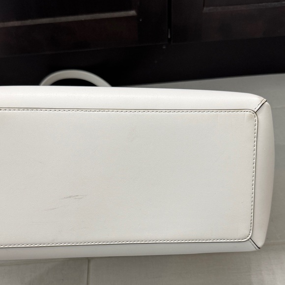 Michael Kors Reed Large Leather Belted Tote Shoulder Purse Bag - Optic White - Picture 15 of 16